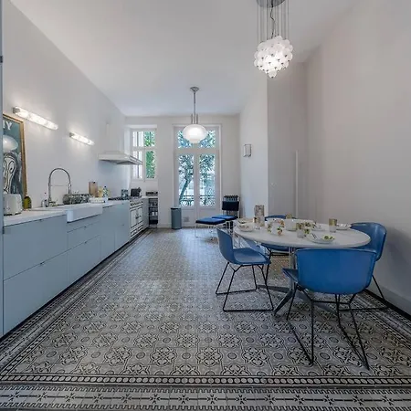 La Maison Rouge - Maison Familiale & Proche Centre *