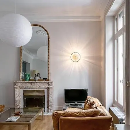 빌라 La Maison Rouge - Maison Familiale & Proche Centre