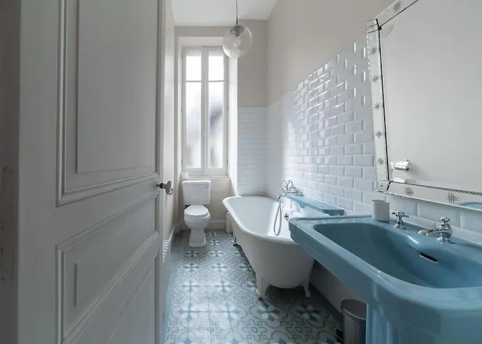 La Maison Rouge - Maison Familiale & Proche Centre Willa *