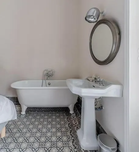 La Maison Rouge - Maison Familiale & Proche Centre Willa *